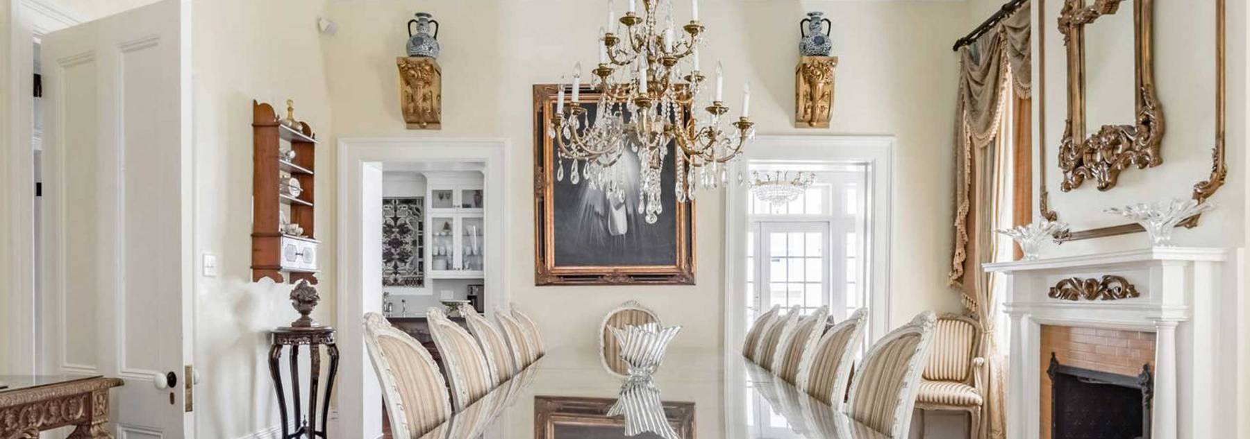 Wedding Cake Mansion